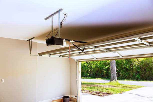 Top rated local Garage Door Roller Replacement specialists in Doolittle, TX